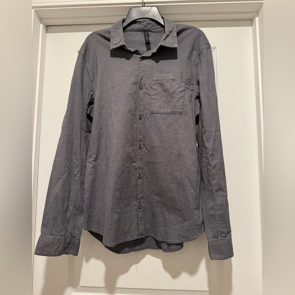 Lululemon Commission Long Sleeve Button Down *Qwick Oxford - Picture 3 of 6